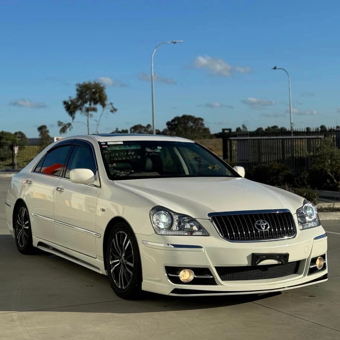Toyota Majesta V8